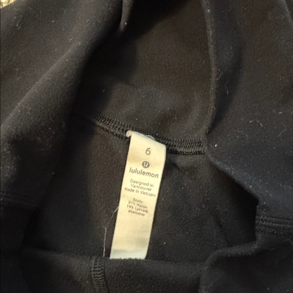 Lululemon Athletica cropped leggings - Picture 3 of 4